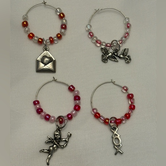 New 4 pc. Handcrafted Love Themed Wine Glass, Mug or Tumbler Charms - Picture 2 of 6